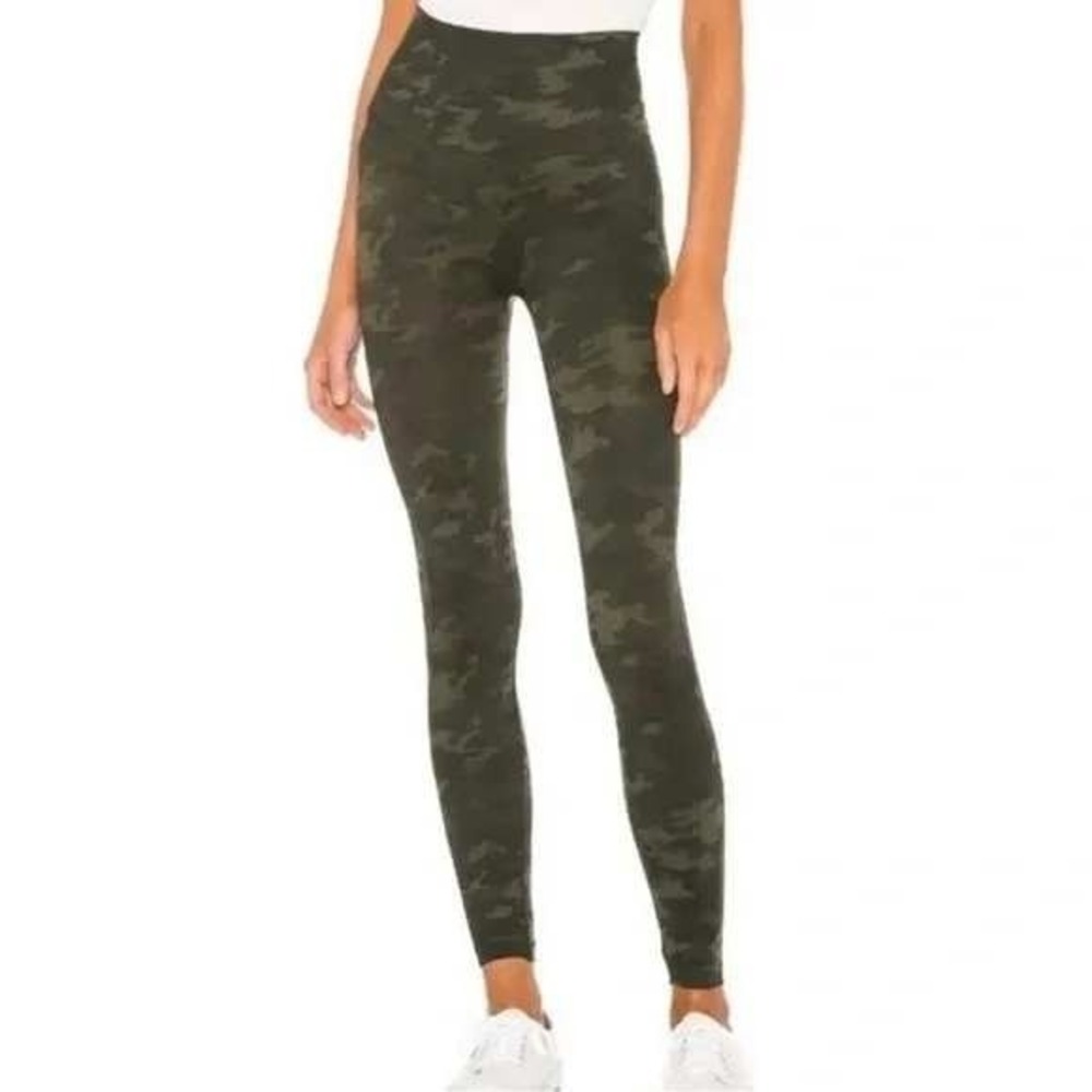 Spanx Look At Me Now Seamless Leggings Green‎ Camo High Waisted M Medium